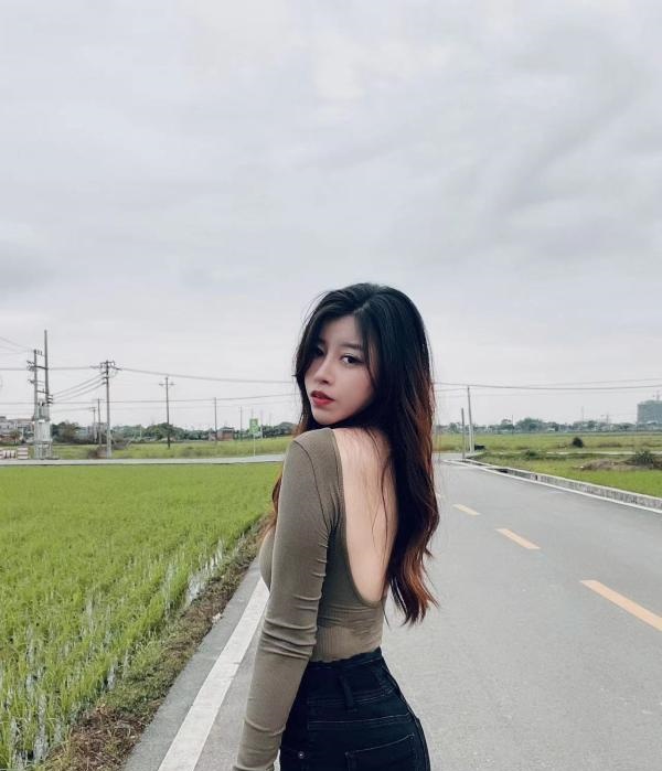 水床服务天花板予初