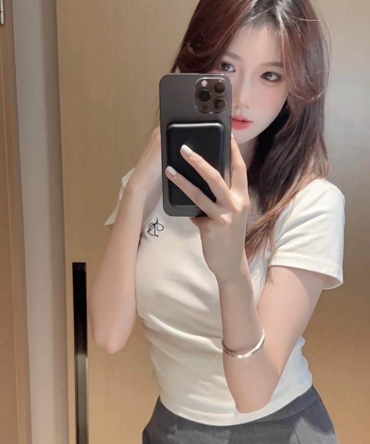 清甜性感小迷妹