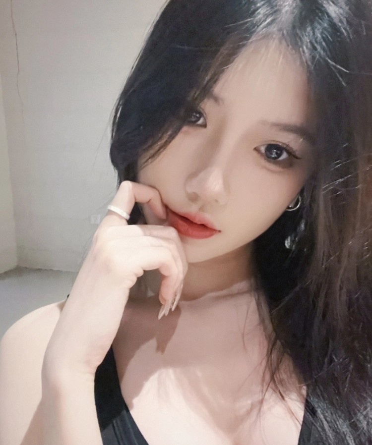 清甜性感小迷妹