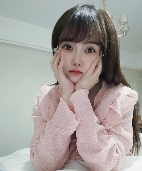 舌吻嫩妹萌萌