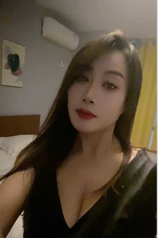 津南双飞黑白姐妹