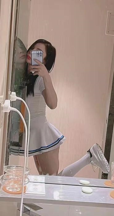 骚南乔水床啪啪