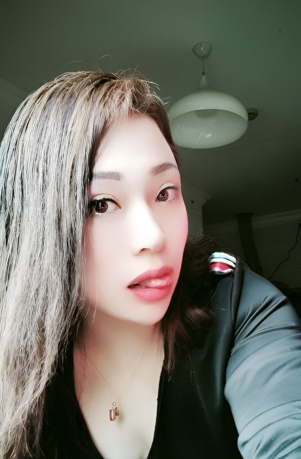 深喉少妇