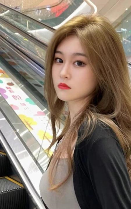 大啵闷骚女