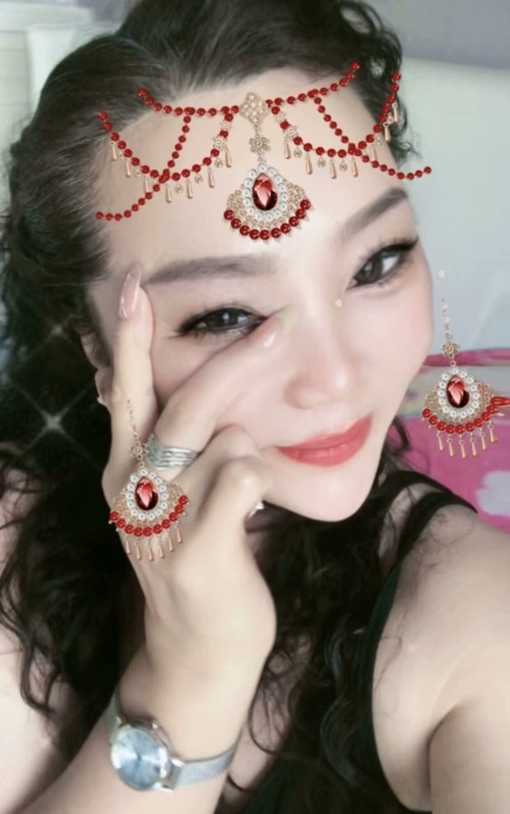 三刷高性价比风骚性感大胸熟女姐姐
