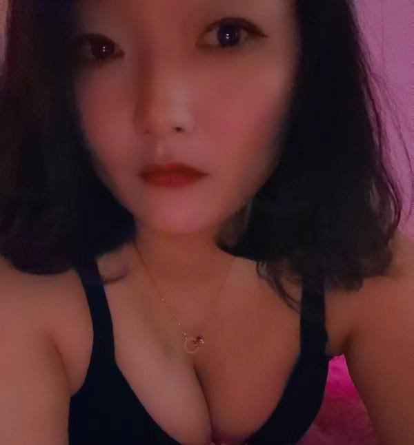张府园附近大胸少妇
