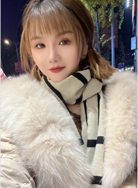 郫县万达广场漂亮美女