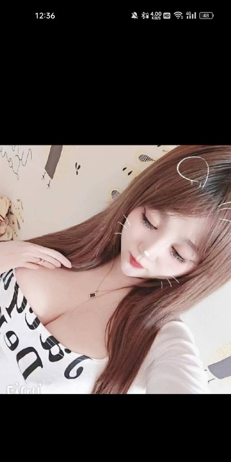 大奶网红整容脸