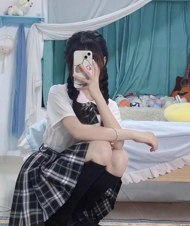 瘦底舌吻嫩妹