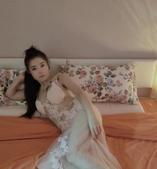 骚女多米