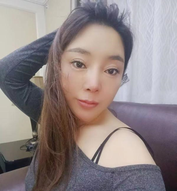 鼓楼绿城花园少妇
