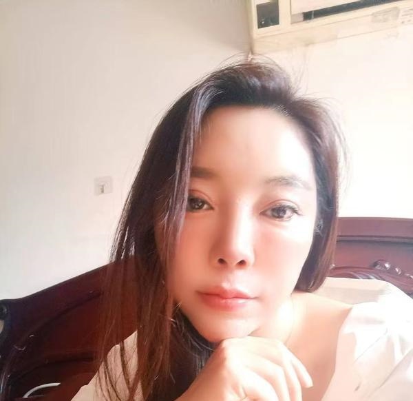鼓楼绿城花园少妇