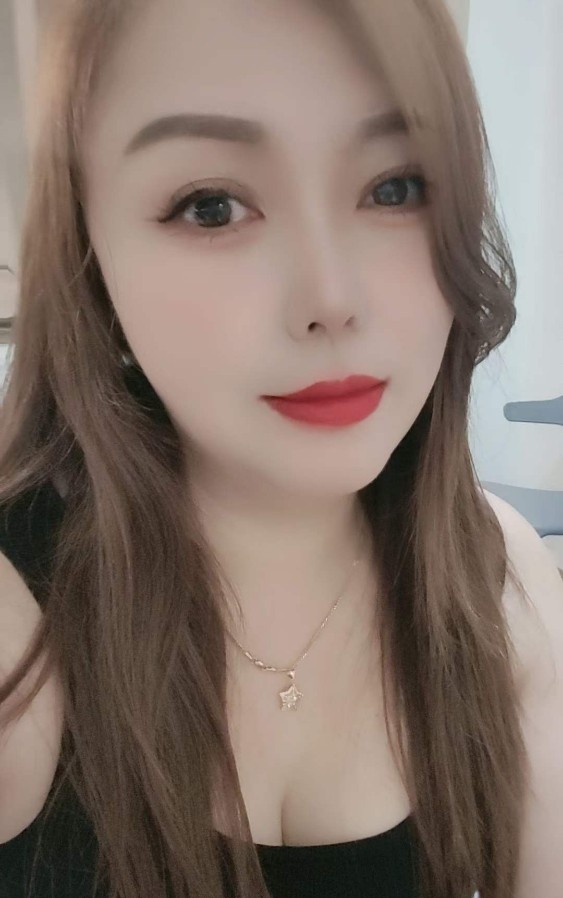 比较矜持的小姐姐