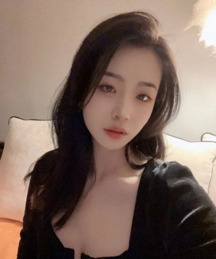 下沙高颜值年轻嫩妹