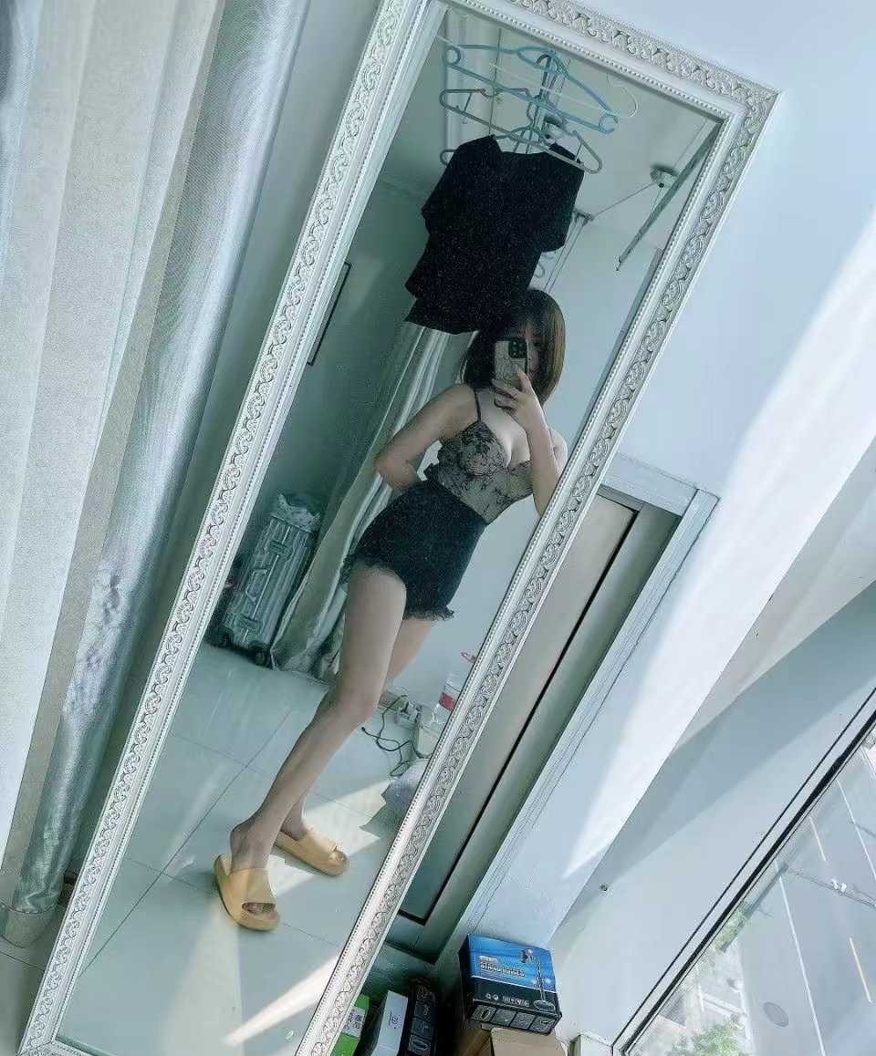 嘉兴居家巨乳妹子