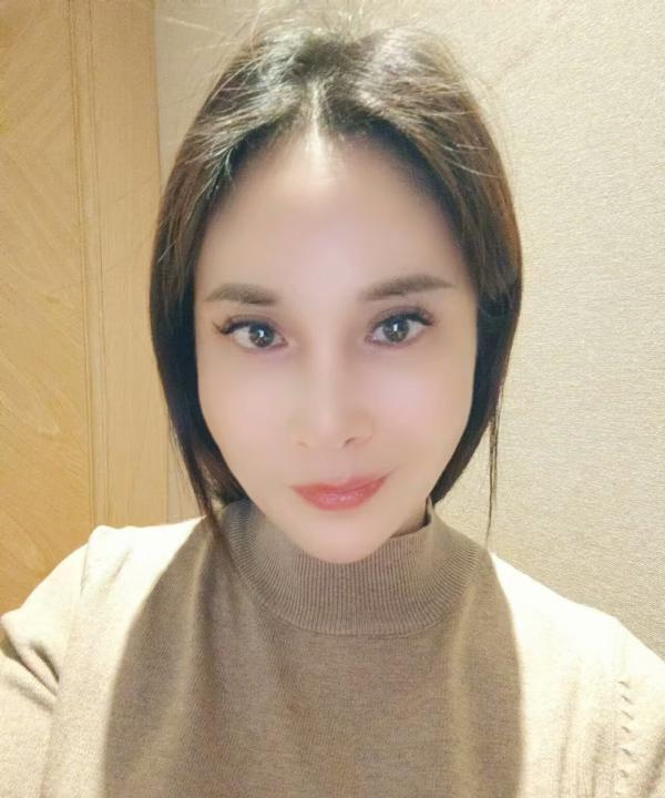 韵味少妇女