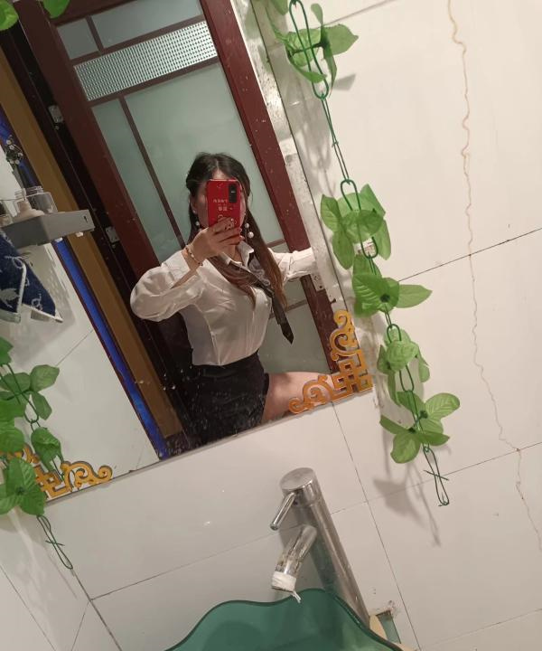 上城美少妇薇薇