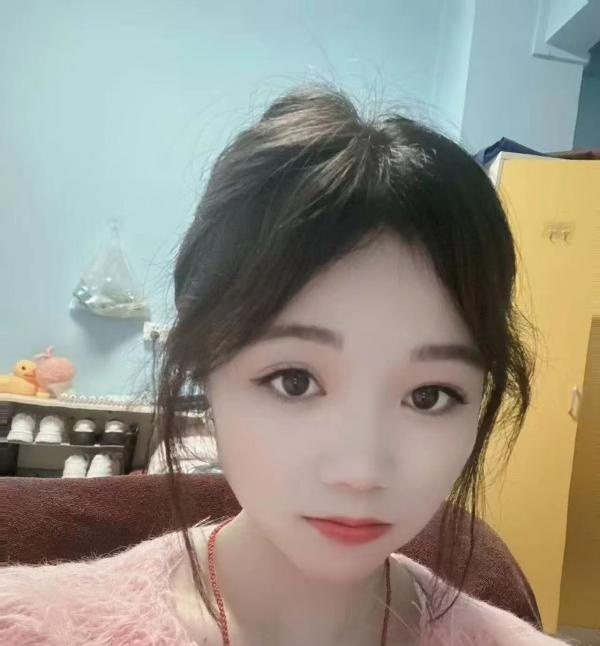 雨花区纯情娇小萝莉