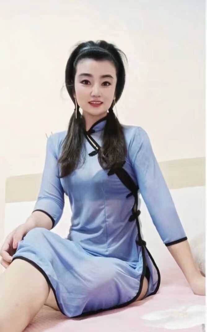 肤白体柔小姐姐