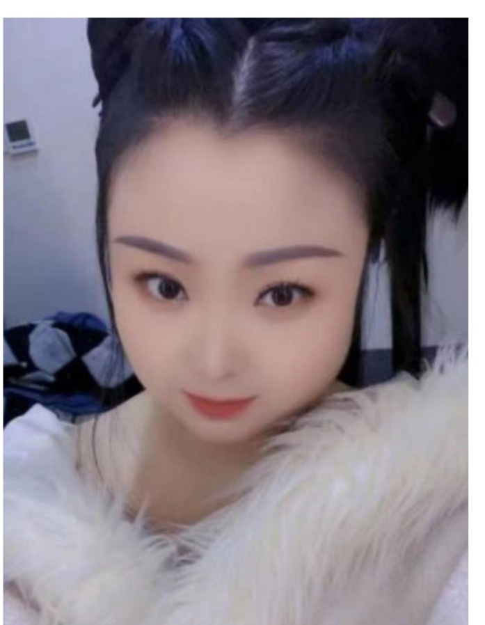 中北微胖女孩