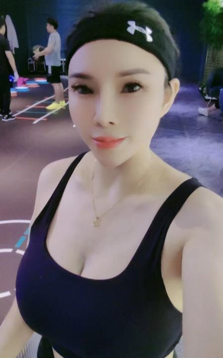 罗湖巨乳小丽