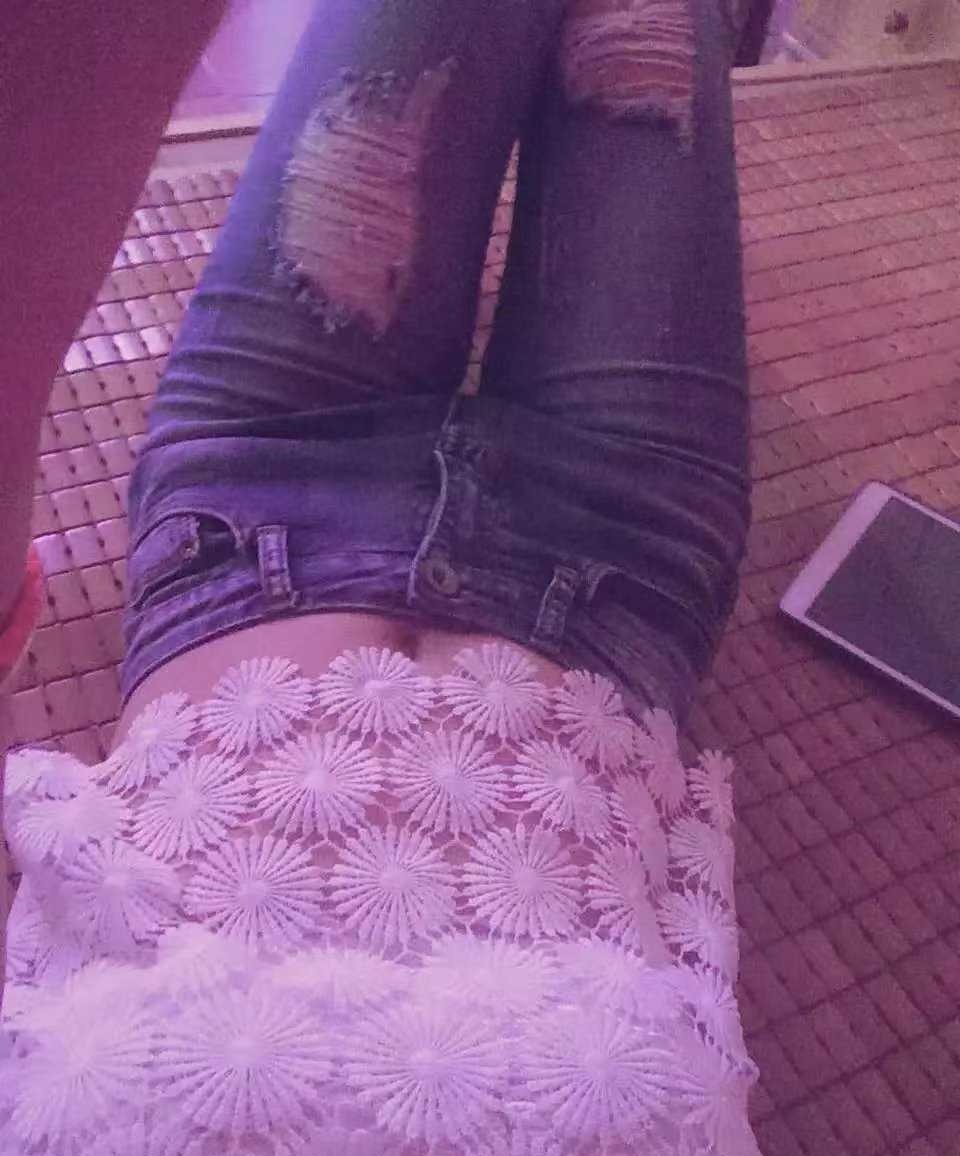 大胸妹子会所服务