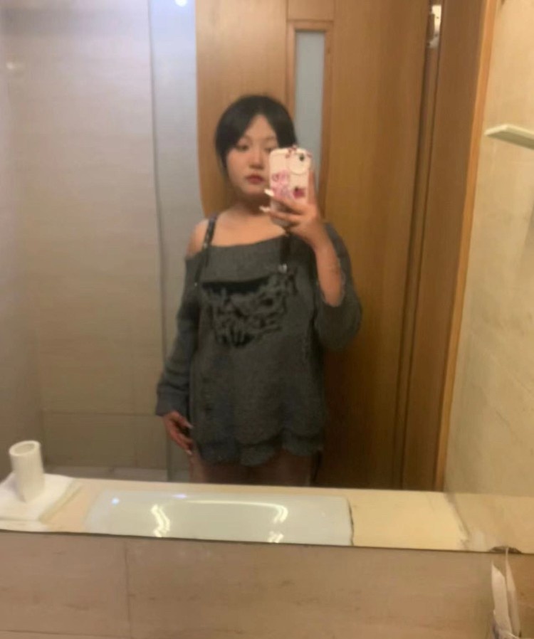 嫩嫩 08年妹子
