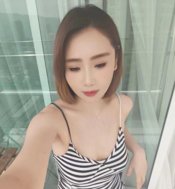 白云身材好的漂亮姐姐