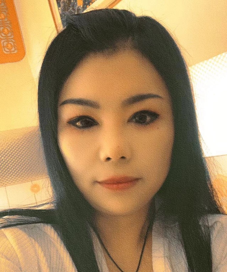 魅力人妻