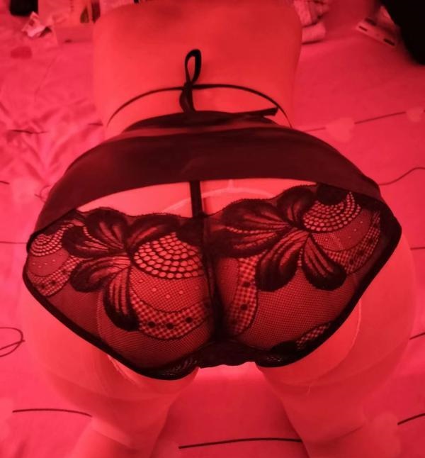 十字街少妇