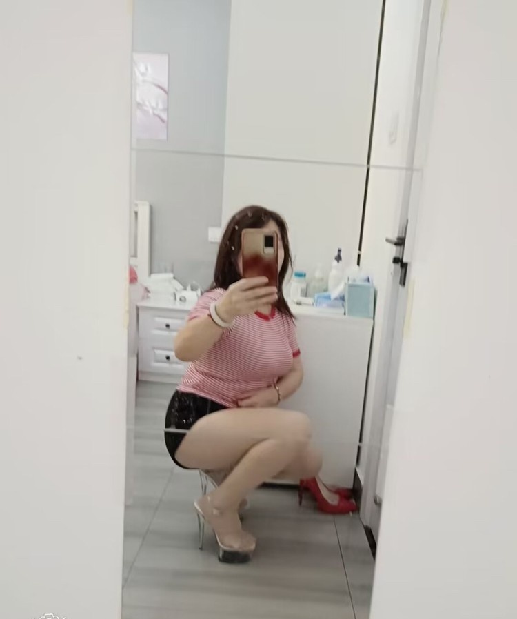 喷水，熟女