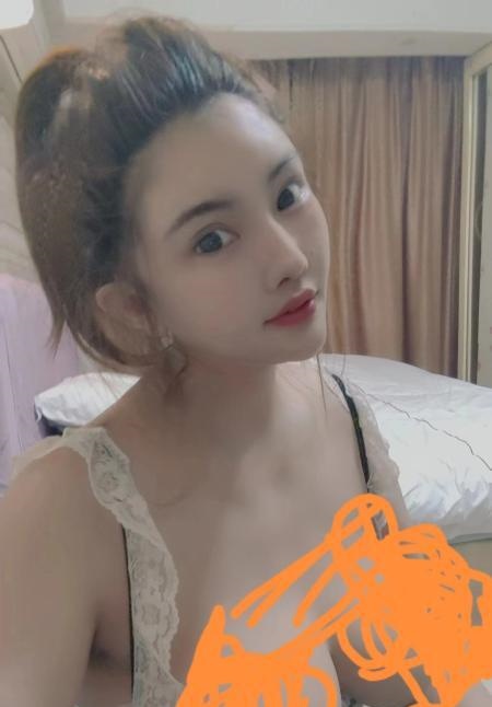 大胸女孩辣椒妹妹