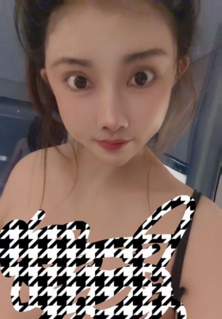 大胸女孩辣椒妹妹