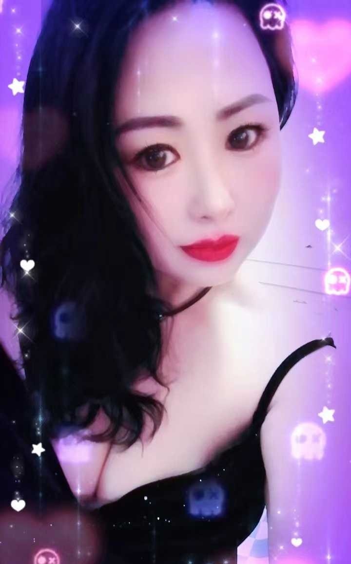 妩媚的东北小女人
