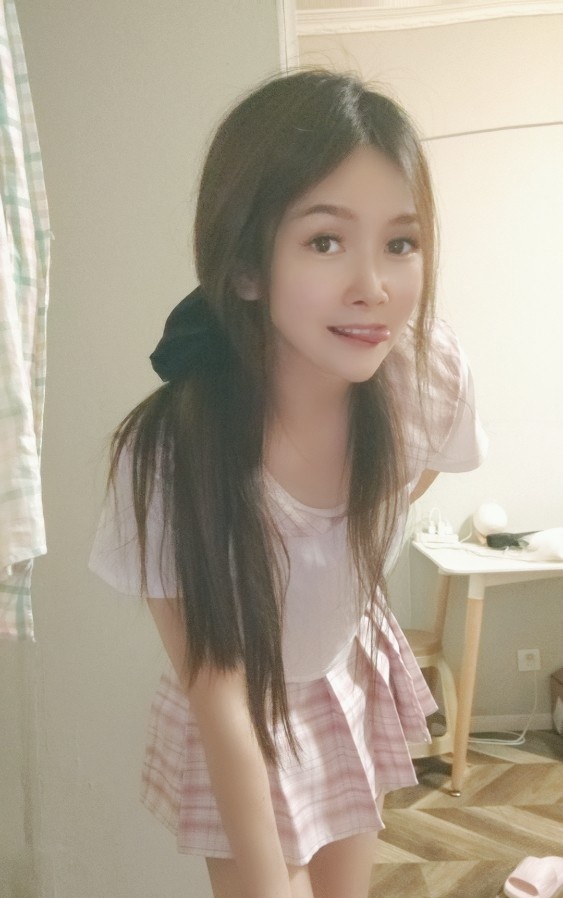 双龙大道美女晴儿