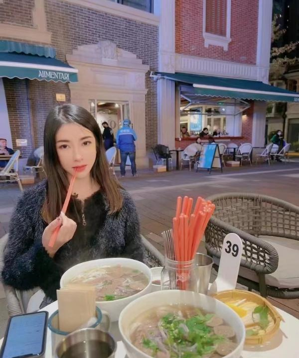 甜美少女麦兜