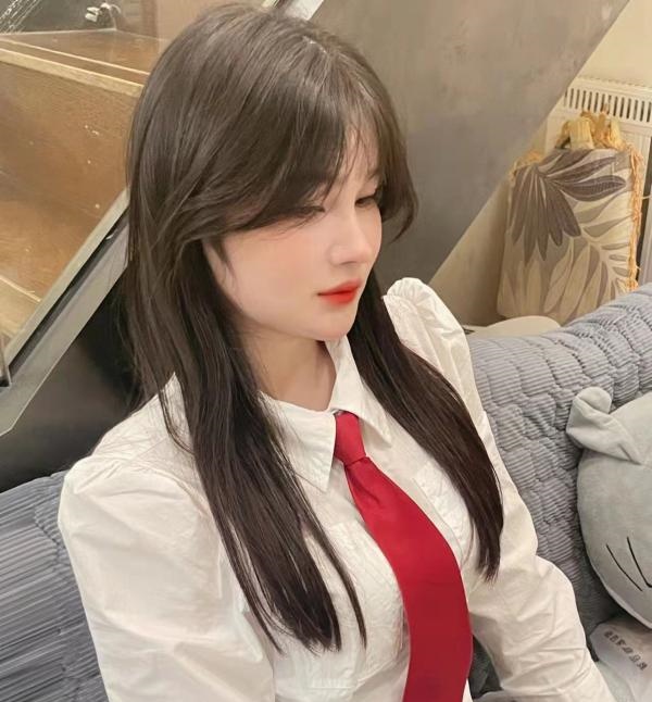 惠城舌吻嫩妹子