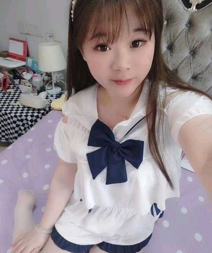 雪白雪白的奶子