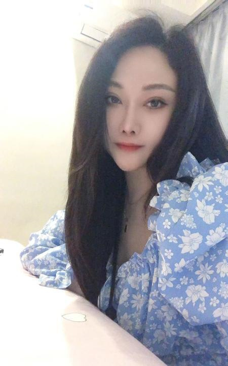 新街口服务系美女