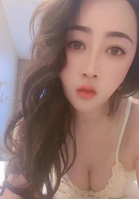 瑶海大胸靓女
