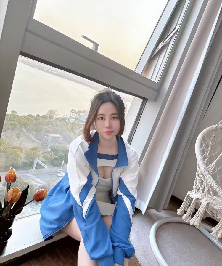 姑苏少妇玩口爆