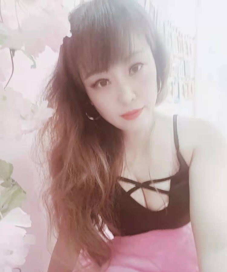 梁溪潮喷少妇