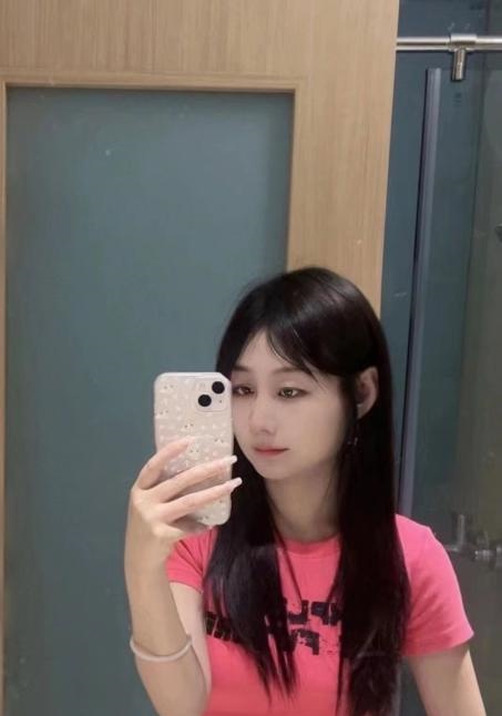 00后温柔嫩妹子