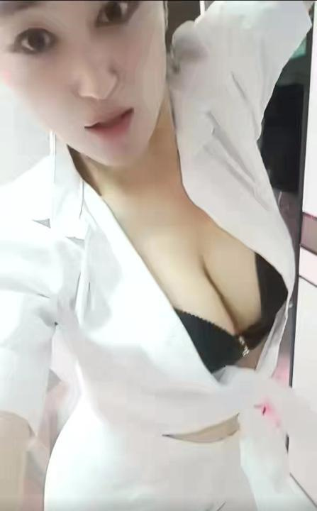 千灯镇刚来的骚货御姐