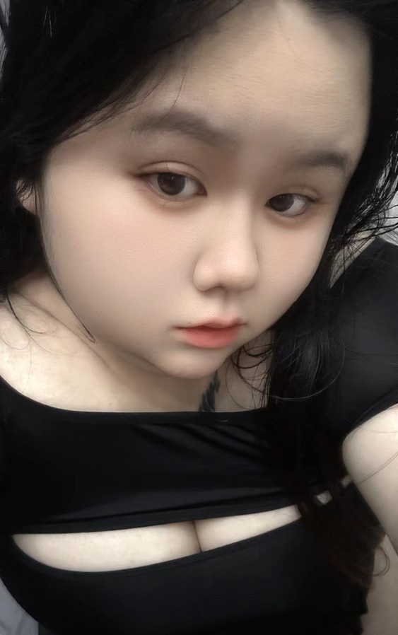 婉婉胖妹妹（自聊自做）