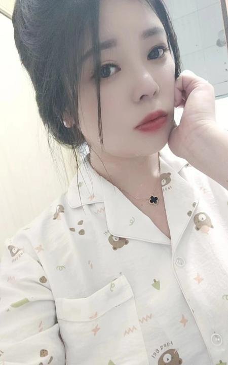 龙华胸霸奶妈