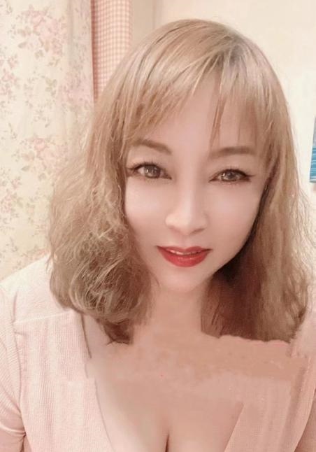 建邺大奶大屁股熟女