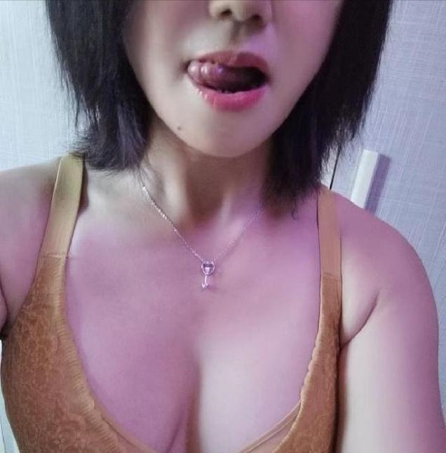 sm可双通少妇玫瑰