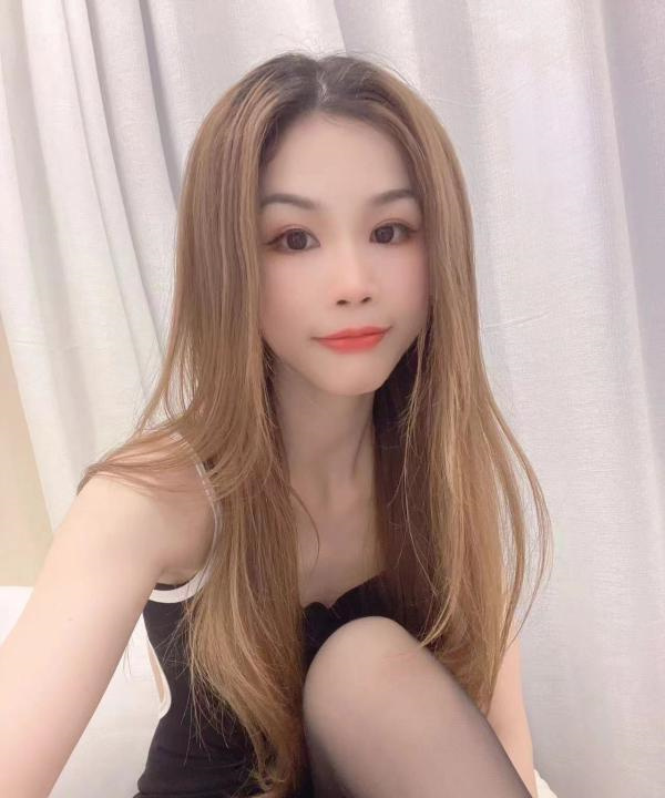 湿吻广西妹朵朵