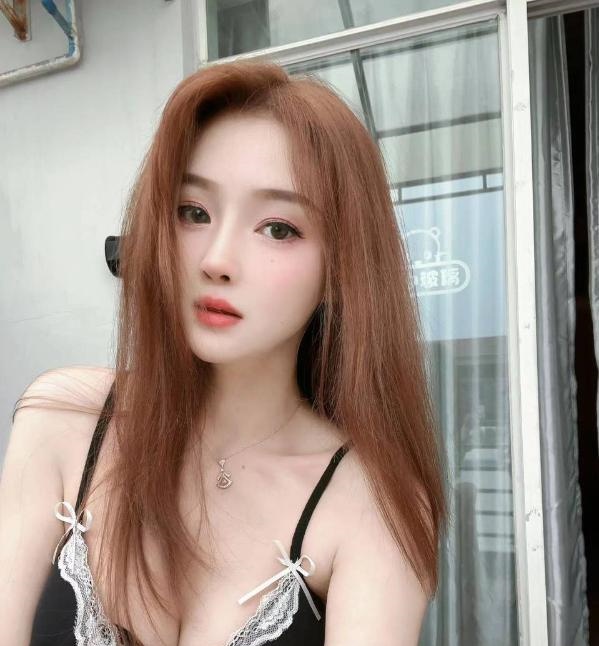 徐汇潮吹御姐安妮